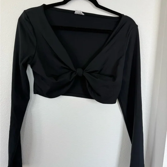 Cotton On Black Long Sleeve Tie Front Crop Blouse - Picture 1 of 3